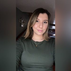 Meet your Posher, Kendra